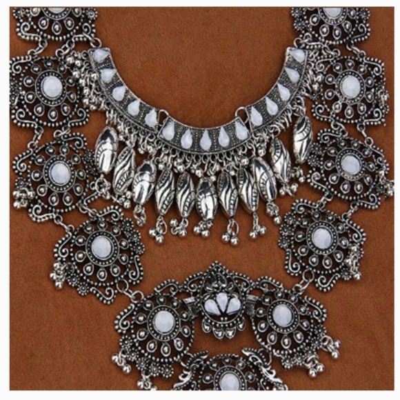 RE-STOCK !! Vintage Style Boho Statement Necklace - Picture 2 of 7